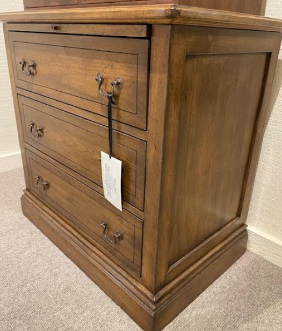 Alder & Co English Chest